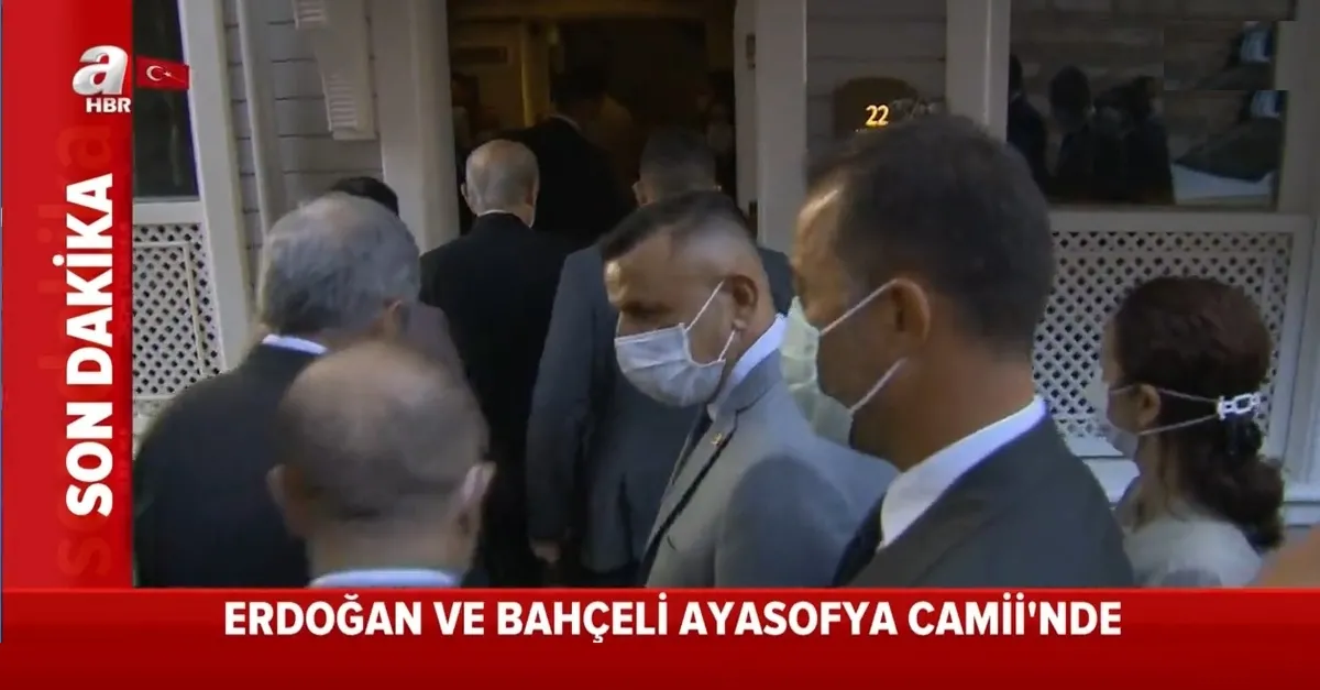 MHP Lideri Bahçeli Ayasofya Camii'nde...