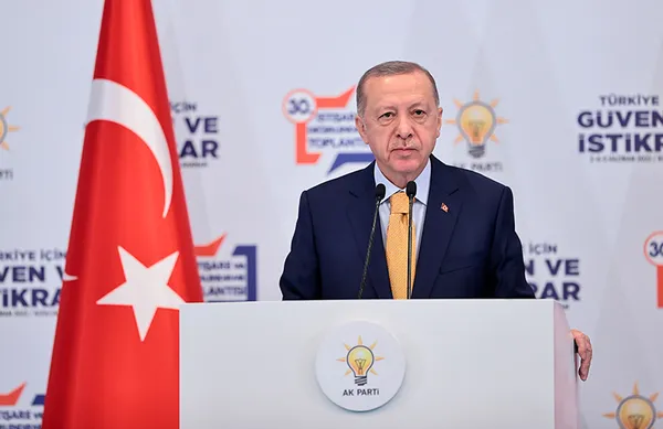 Son dakika: AK Parti Kızılcahamam’da kampa girdi! Programın açılış konuşması Başkan Erdoğan’dan! İşte parola: Rahat ol Türkiye emin ellerdesin