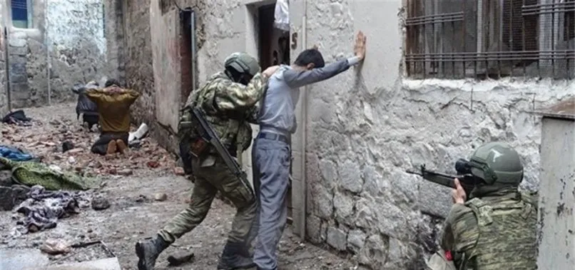 Şırnak'ta 2 terörist teslim oldu