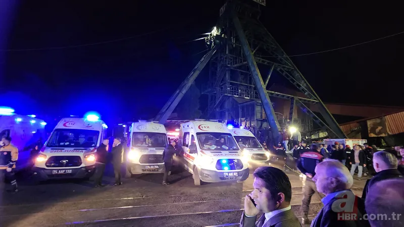Bartın'da maden ocağında patlama! Yaşlı gözlerle arkadaşlarını beklediler 22