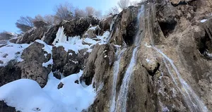 Erzincan Girlevik’te kar; merkezde bahar