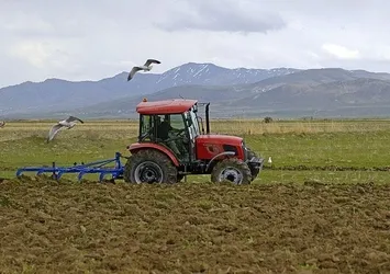 Çiftçilerin ÇKS başvuruları yarın başlıyor