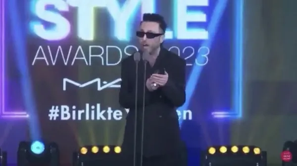 Mabel Matiz’den ödül töreninde skandal ifadeler! LGBT propagandası yaptı