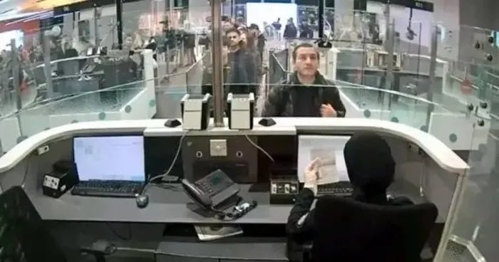 istanbul-havalimaninda-kacakcilik-operasyonu-493-adet-saat-ele-gecirildi-1735398490655.jpeg İstanbul Havalimanı'nda kaçakçılık operasyonu: 493 adet saat ele geçirildi - 1