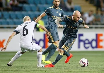 Fenerbahçe, Feyenoord'u ağırlıyor