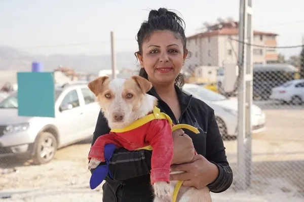 1677746035821.jpg Hatay’da anne ve 3 çocuğunu böyle kurtardı! “Onun sayesinde hayattayız” - 1