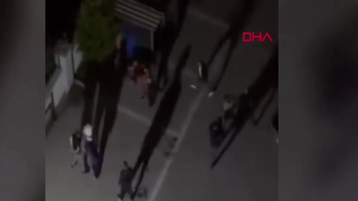 Adana'da komşular iki aile arasında tekmeli yumruklu kavga