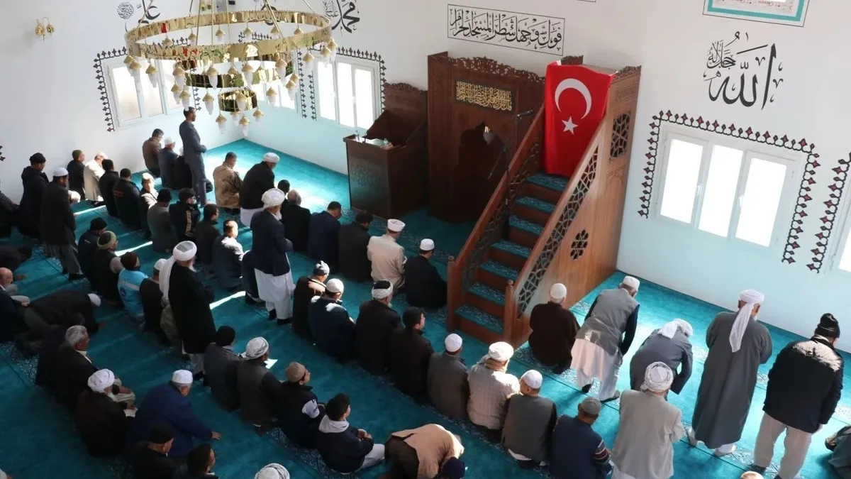 Hatay'da depremde yıkılan caminin yerine yenisi yapıldı