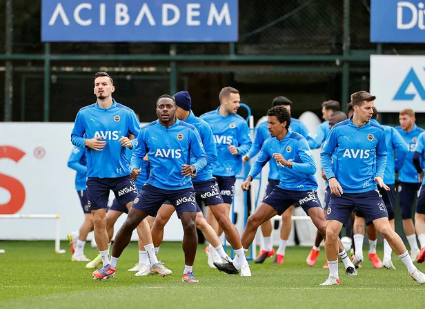 Konyaspor Fenerbahçe maçı CANLI hangi kanalda, nereden izlenir? 2021 Konyaspor FB maçı ne zaman, saat kaçta? - 1