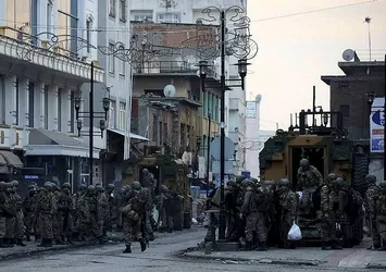 Şehirler bitti sıra dağlarda