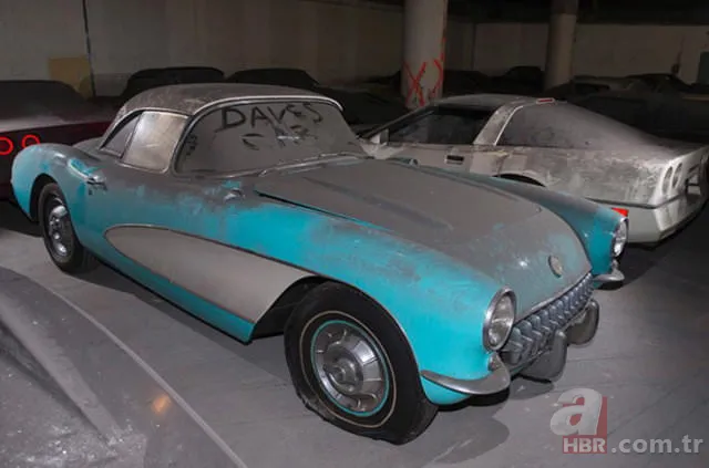 Corvette marka arabalar çürümeye terkedilmiş halde bulundu 🚗 5