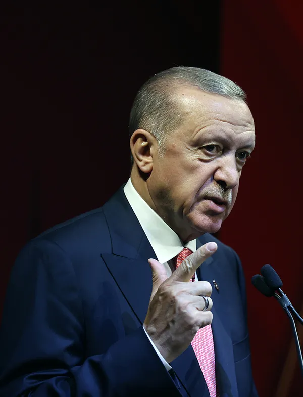 Başkan Erdoğan’dan Yunanistan Dışişleri Bakanı Nikos Dendias’a sert tepki: Muhatabım değil! Konuşacaksa Mevlüt Bey’le görüşsün
