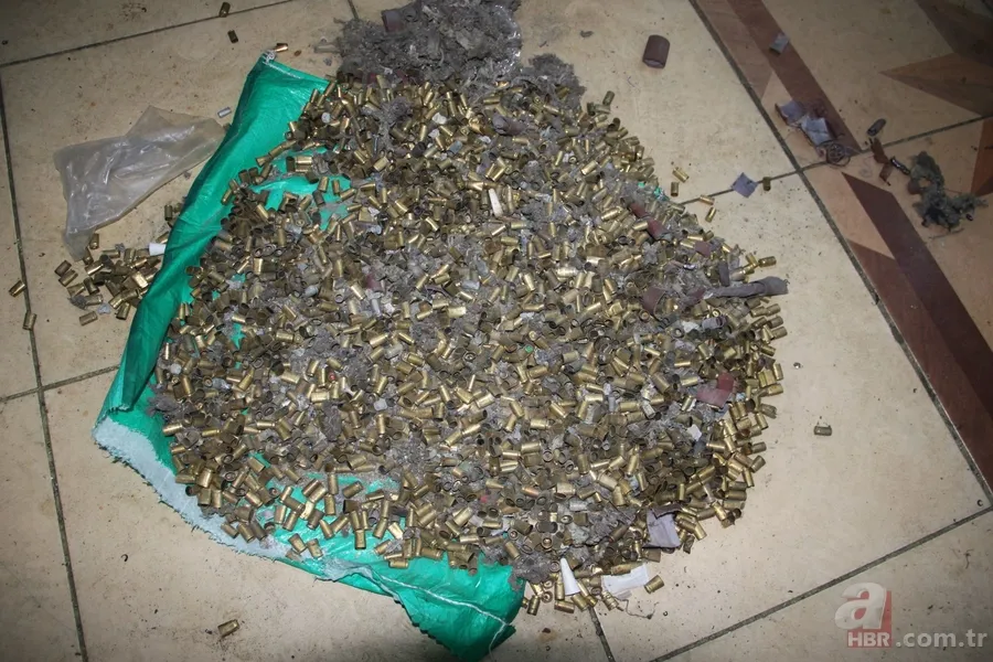 Pendik'te tabanca imalathanesine baskın 9