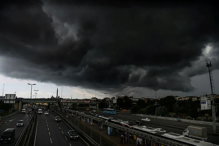 meteoroloji-yeni-raporunu-paylasti-cok-kuvvetli-saganak-geliyor-1715111809000.jpg Meteoroloji yeni raporunu yayınladı | O illerde yaşayanlar dikkat! Kuvvetli sağanak kapıda - 9