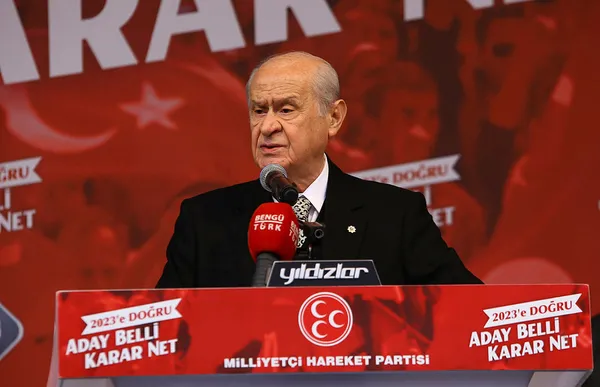 son-dakika-mhp-genel-baskani-devlet-bahceliden-manisada-aday-belli-karar-net-mitingi-bahceliden-onemli-aciklam-1666536455931.jpg