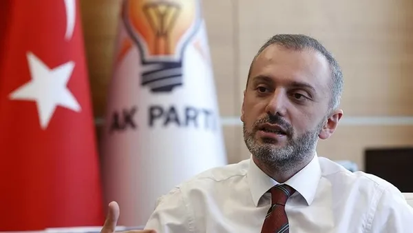 ak-parti-yaptirdigi-binalarda-hasar-olan-sahin-avsaroglunun-gorevine-son-verdi-1676628984200.jpg AK Parti yaptırdığı binalarda hasar olan Şahin Avşaroğlu'nun görevine son verdi - 3