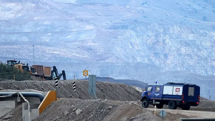 Erzincan'da kayıp 9 işçi için amansız mücadele! Sosyal medya farelerinden alçak provokasyonlar! Resmi açıklamalar geldi