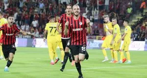 Gaziantep FK 1 attı 3 aldı