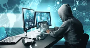 22 yaşındaki hacker çetesi liderine operasyon!