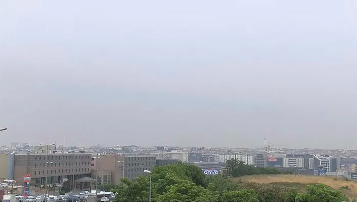Yunanistan üzerinden geldi! İstanbul'u kül bulutu sardı - 2