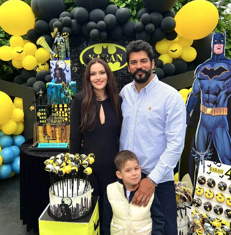 Emine Ün ve kızının paylaşımı sosyal medyayı salladı! Duru Kınay güzelliğiyle hayran bıraktı 7