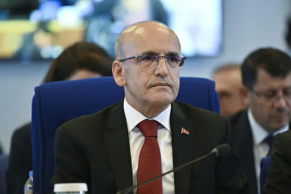 hazine-ve-maliye-bakani-mehmet-simsekten-flas-vergi-duzenlemesi-ve-buyume-aciklamasi-1701337506718.jpg Hazine ve Maliye Bakanı Mehmet Şimşek’ten flaş vergi düzenlemesi ve büyüme açıklaması - 2