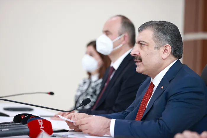 Son dakika: Sağlık Bakanı Fahrettin Koca açıkladı: 3. doz yerli aşıyla yapılacak - 1
