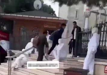 CHP'li Maltepe Belediyesi'nden camii önünde skandal gösteri! Tepkiler çığ gibi...