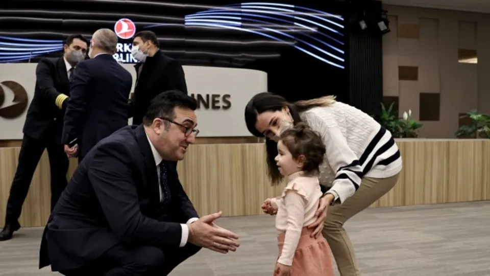 THY'den bir ilk! Kazakistan'dan Türkiye'ye getirildiler