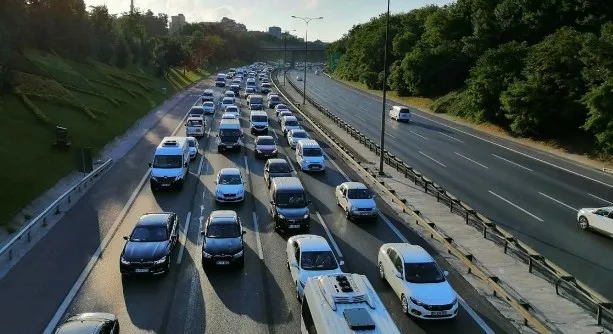 FSM Köprüsü’ndeki çalışmanın 2. gününde trafik yoğunluğu sürüyor