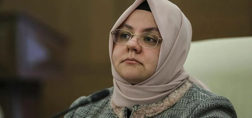 Bakan Selçuk müjdeyi verdi ve engelli atamalarında tarihi açıkladı