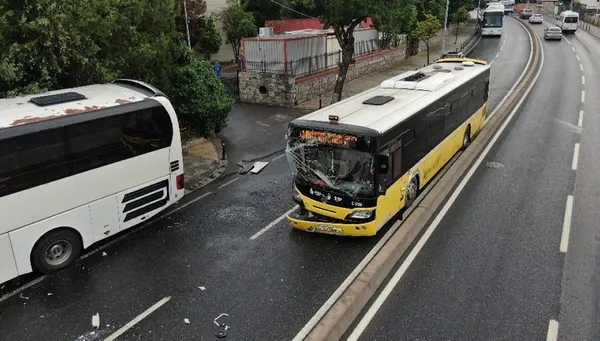 Son dakika | Üsküdar'da İETT otobüsü ile iki tur otobüsü çarpıştı! Manzara savaş ortamını andırıyor - 5