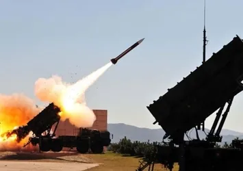 Rusya hava tatbikatında S-400'leri ateşledi