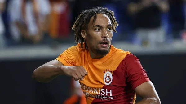 sacha-boey-icin-anlasma-tamam-yildiz-isim-bayern-munih-yolcusu-1706285261140.jpeg Sacha Boey için anlaşma tamam! Yıldız isim Bayern Münih yolcusu - 7
