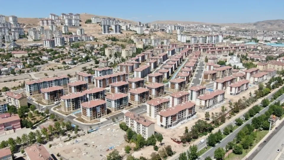 1 milyon kişiye ucuz konut! Sosyal konut kampanyasında taksitler ne kadar olacak? TOKİ evleri için başvuru şartları neler?