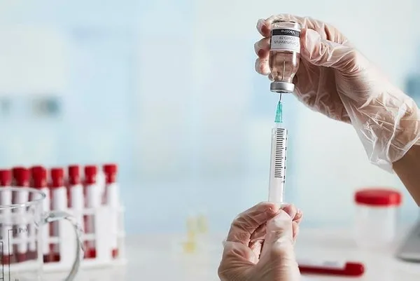 Bilim Kurulu üyesinden flaş koronavirüs aşısı açıklaması! 2. doz neden 28 gün sonra? - 2
