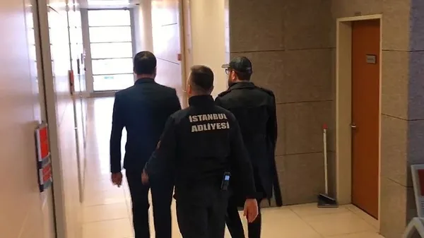 katilin-babasi-bulent-cihantimurun-kara-para-listesi-kabarik-cikti-vergi-kacirma-illegal-isler-usulsuzluk-kara-1710513755311.jpeg Katilin babası Cihantimur'a kara para iddası! Liste kabarık: Vergi kaçırma, illegal işler, usulsüzlük... - 6