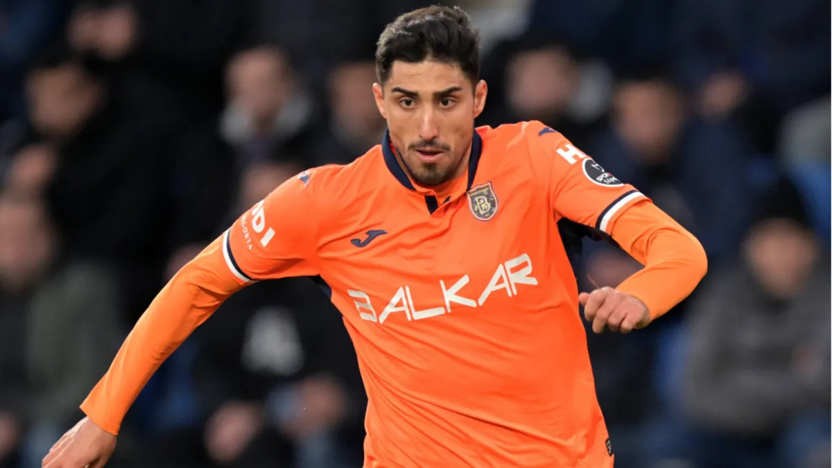 Başakşehir'de Berkay Özcan kadro dışı bırakıldı