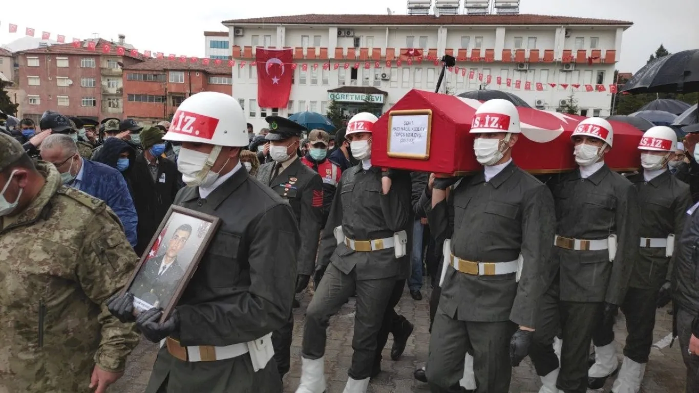 Şehit Uzman Çavuş Hacı Halil Kızılay son yolculuğuna uğurlandı