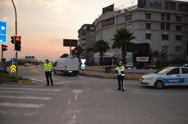 Son dakika: Hatay'da markette unutulan valiz paniğe neden oldu - 1