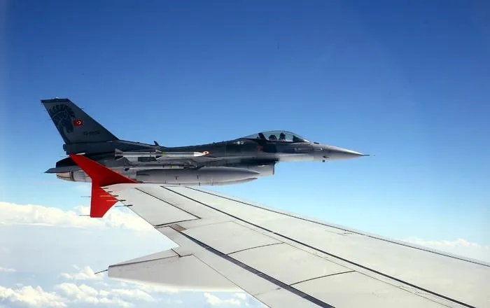 Cumhurbaşkanı Erdoğan F-16’ları böyle selamladı - 3