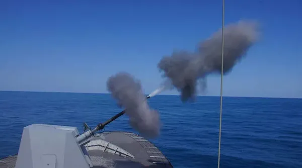 Türk donanmasının göz bebeği TCG Heybeliada’dan tam isabet! Hedef 12’den vuruldu