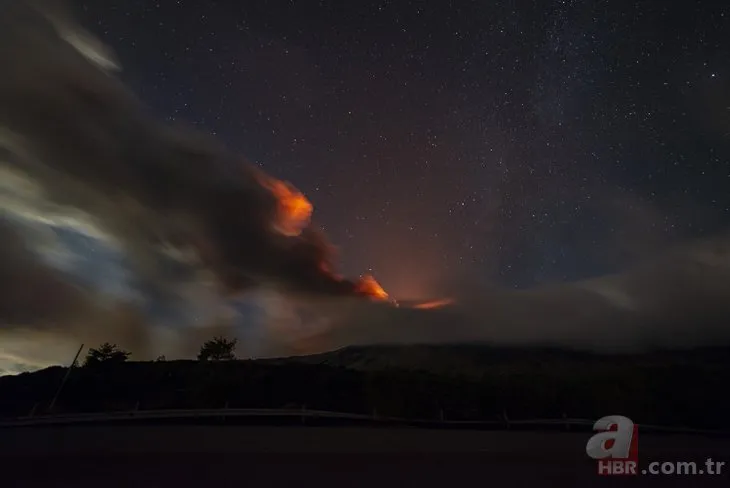 İtalya kırmızı kodlu uyarı geçti: Etna Yanardağı yeniden faaliyete geçti
