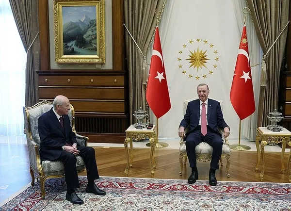 kulliyede-kritik-gazze-zirvesi-baskan-erdogan-ile-mhp-lideri-devlet-bahceli-bir-arada-1698151828627.jpeg Külliye'de kritik Gazze zirvesi! Başkan Erdoğan ile MHP lideri Devlet Bahçeli bir arada - 2