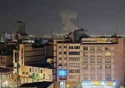 İran medyası duyurdu: Keşm, Sirik ve Minab açıklarında patlama sesleri