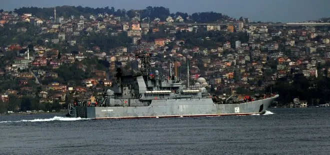 İstanbul Boğazı’ndan Rus savaş gemisi geçti