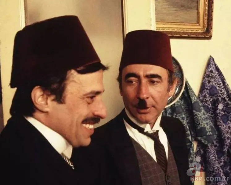 54 yıllık eşi Süt Kardeşler'in Afife'siymiş! 82 yaşındaki Şevket Altuğ bakın kiminle evli... 2