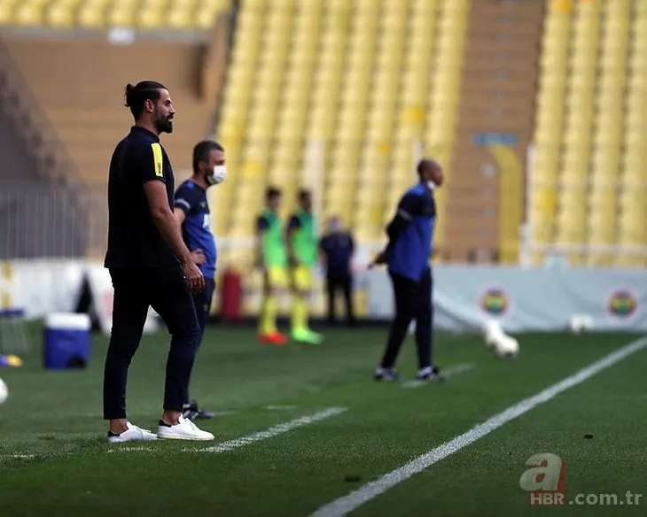 Fenerbahçe teknik direktörünü buldu! Resmi teklif yapıldı |Son dakika