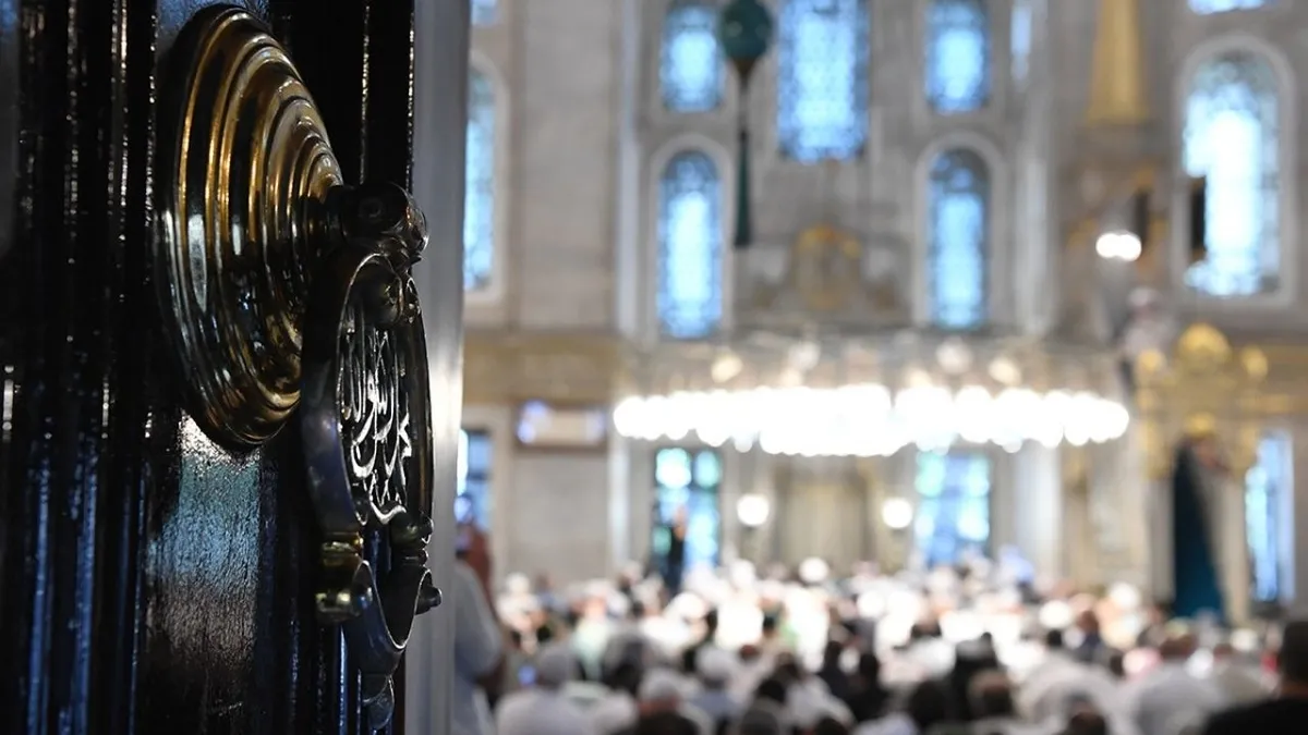 21 Kasım Cuma hutbesi konusu: “Şiddetin Çaresi Merhamet Eğitimi”