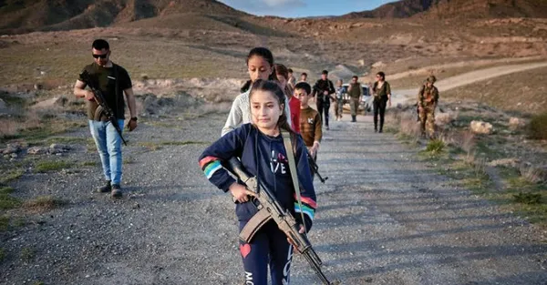 ABD'li eski askerlerden Azerbaycan sınırında skandal! Ermeni çocuklara gerilla eğitimi - 2